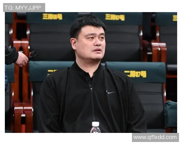 姚明在时报广场的传奇时刻与篮球梦想的交汇点