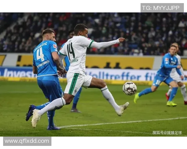 意甲精彩对决：拜仁与莱比锡战成平局乌龙球成比赛转折点解析