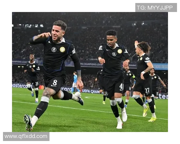 那不勒斯小胜切尔西神秘门将神扑成比赛焦点