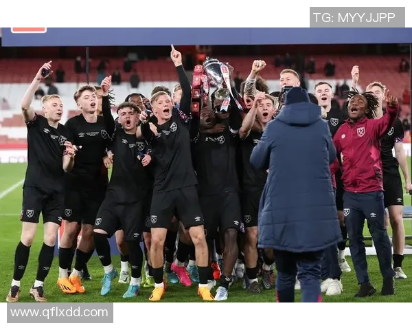 阿森纳在足总杯激战中以4-3逆转那不勒斯补时绝杀点燃全场激情