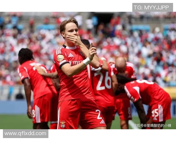 世界杯精彩对决AC米兰以5比0战胜曼城战术分析与神扑瞬间回顾