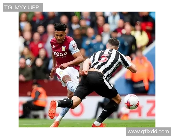 曼联友谊赛大胜切尔西3-0意外瞬间引发全场热议与焦点分析