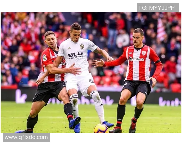 西甲激战巴萨以4-0大胜巴黎圣日耳曼乌龙球成比赛转折点解析 西甲激战巴萨以4-0大胜巴黎圣日耳曼乌龙球成比赛转折点解析